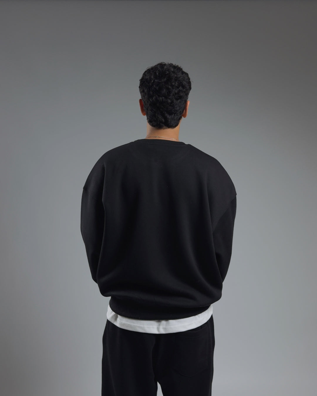 BOXY SWEATSHIRT — JET BLACK