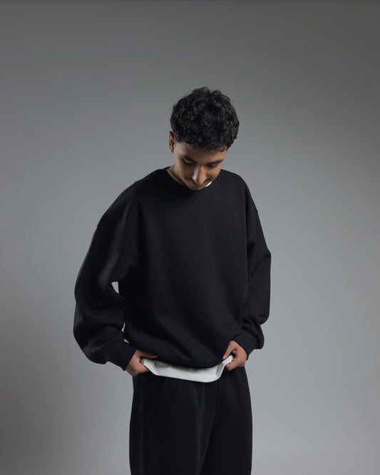 BOXY SWEATSHIRT — JET BLACK