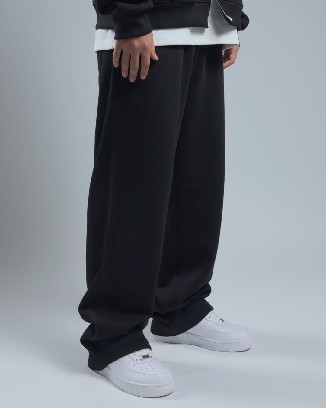 GLOUZ'S sweatpants — JET BLACK