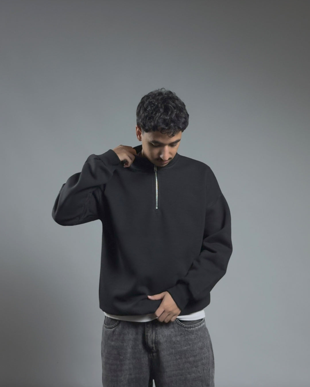 QUARTER ZIPPER — JET BLACK