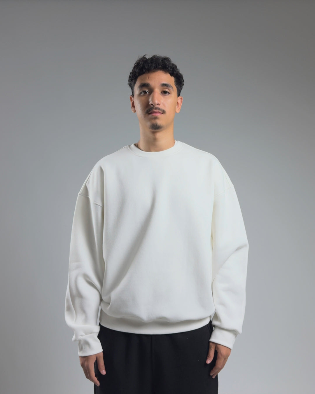 BOXY SWEATSHIRT — PURE WHITE